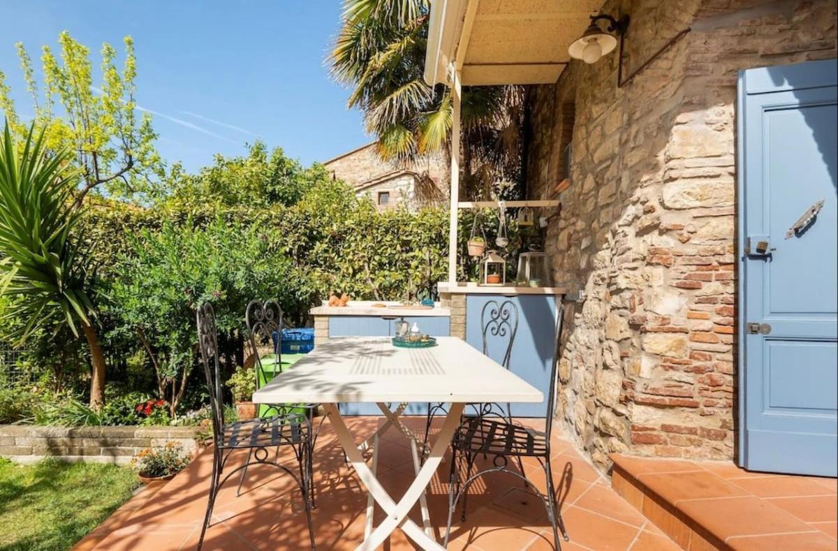 苏韦雷托La Casa Nel Castello E Il Giardino Segreto别墅 外观 照片